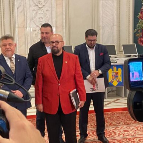 Piedone propune modificări legislative pentru drepturi egale ale independenților și noilor partide