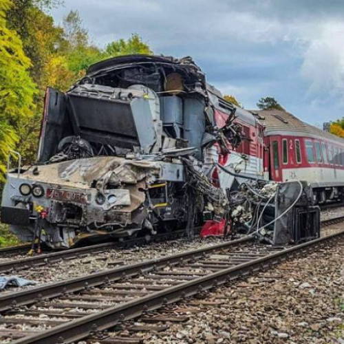 Accident feroviar în estul Slovaciei: 66 de răniți după coliziunea a două trenuri