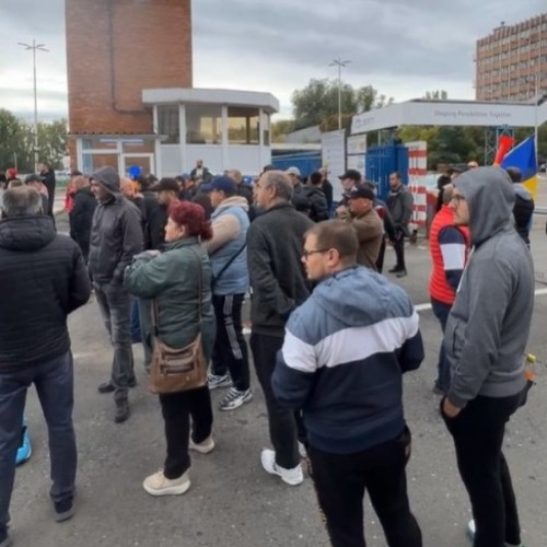 Siderurgiștii din Galați protestează din nou din cauza întârzierilor salariale