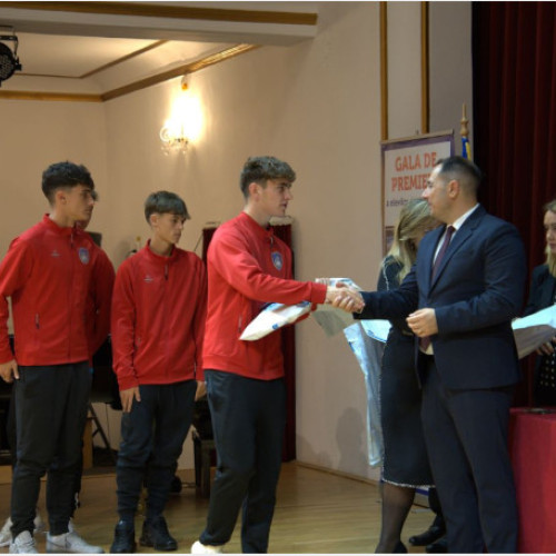 Oradea a premiat excelența în educație cu peste 300 de distinși participanți