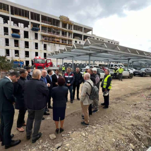 Premierul Ilie Bolojan a inspectat proiectele noi de la Spitalul Județean Alba Iulia