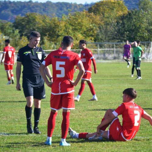 FC Pucioasa rămâne ultima în Seria 4 a Ligii 3 după înfrângerea cu Teleajenul