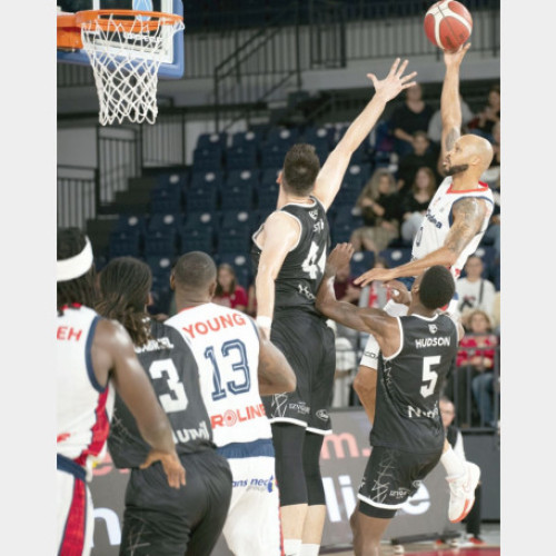 CSM CSU Oradea a trecut cu greu de CS Vâlcea, scor 85-83