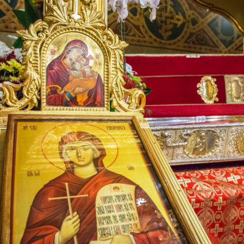 Ortodoxia sărbătorește ziua Sfintei Parascheva cu tradiții și pelerinaje la Iași