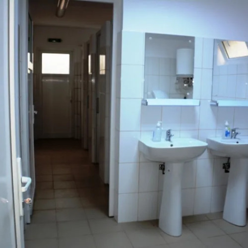 Controale sanitare în școlile din Buzău au condus la retragerea a 41 de autorizații