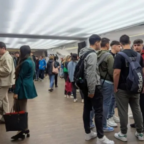 Bursa locurilor de muncă pentru absolvenți 2025, organizată la Cluj Arena