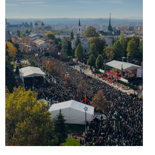 Zeci de mii de pelerini s-au adunat la Iași pentru a cinsti pe Sfânta Parascheva