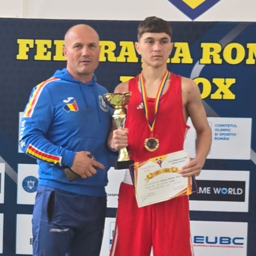 Răzvan Panainte aduce bronzul României la Europenele de box U19