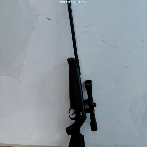 Tânăr din Brezoaele prins cu armă neletală fără autorizație