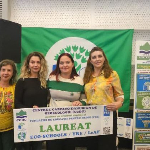 Liceul din Năvodari a primit distincția Steagul Verde pentru implicarea ecologică