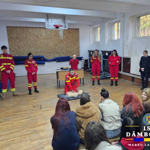 ISU Dâmbovița a organizat activități educative de Ziua Reducerii Riscurilor la Dezastre