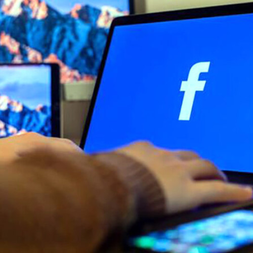 Două conturi false create pe Facebook cu fotografia unui bărbat din Orăștie