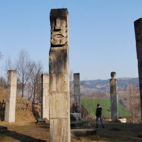 Se împlinesc 81 de ani de la masacrul de la Moisei din 1944