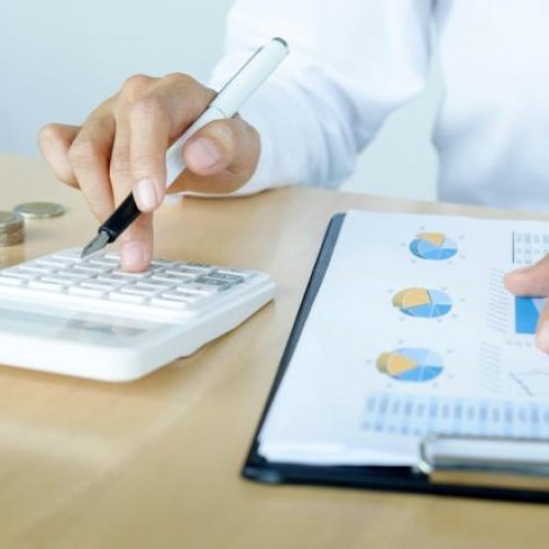 Intesa Sanpaolo Bank și First Bank intră în ultima etapă a fuziunii în 2025