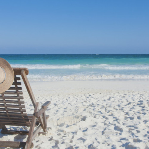 Plaje publice fără șezlonguri și beach-baruri din vara anului 2026