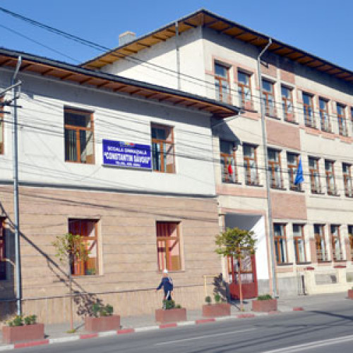 Doliu la școala Constantin Săvoiu din Târgu Jiu după decesul învățătoarei Doina Popescu