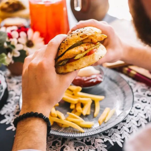 Starea sănătății românilor și alimentația nesănătoasă, semnal de alarmă de la INSP