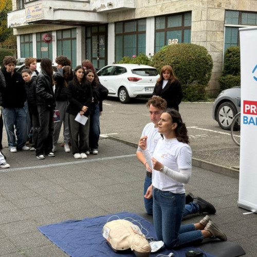 Campania „Fii pregătit să salvezi vieți” se desfășoară la Baia Mare cu elevi participanți