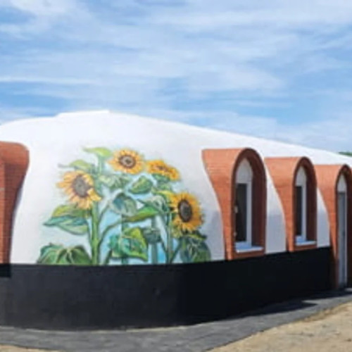 Brașoveanul care construiește case modulare ieftine și rapide din polistiren