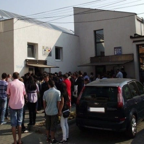 Peste 500 de locuri de muncă disponibile în județul Alba