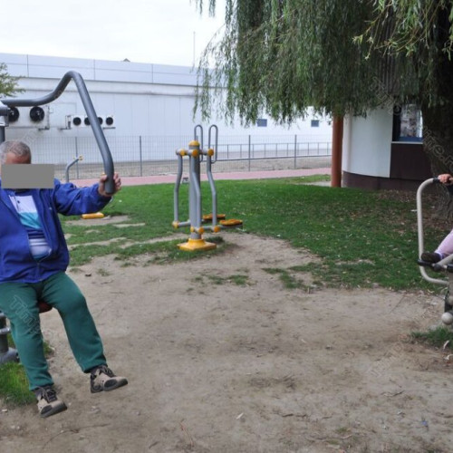 Administrația investește în aparate de fitness pentru adulți pentru un stil de viață sănătos