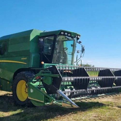 Tânăr din Jimbor implicat într-un accident după ce a evitat o combină agricolă neînmatriculată