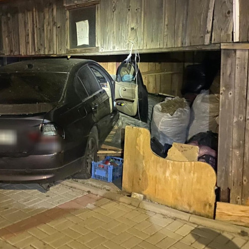 Accident cu două autoturisme pe strada Pacea din Botoșani