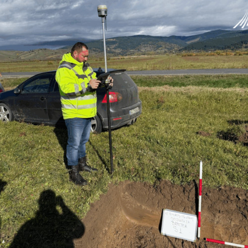 Începute lucrările pentru lotul Ditrău–Grințieș al autostrăzii A8