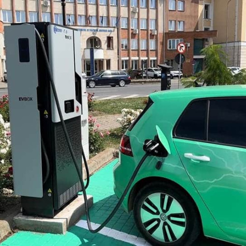 Interes redus pentru tichetele Rabla 2025 destinate mașinilor electrice