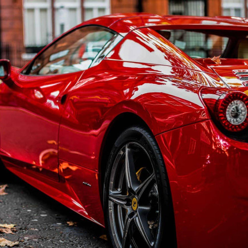 ANAF analizează averi nejustificate ale peste 200 de persoane și amenință cu confiscarea mașinilor de lux