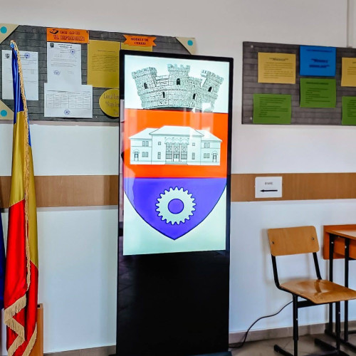 Titu implementează panouri digitale și tehnologii moderne prin proiectul Smart City