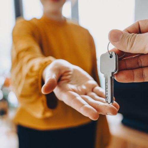 Prețurile locuințelor cresc accelerat, scăzând cererea pe piața imobiliară