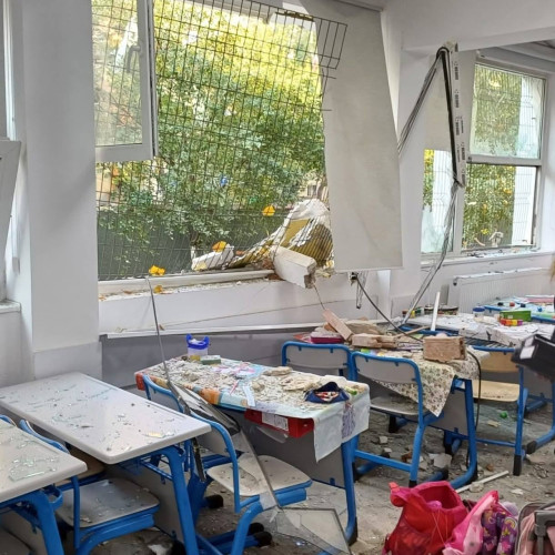 Elevii liceului Bolintineanu din București vor învăța online după explozia din cartierul Rahova