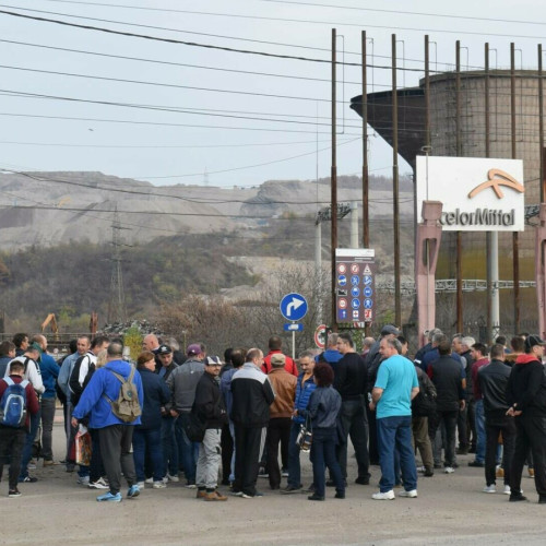 ArcelorMittal închide fabrica din Hunedoara din cauza dificultăților economice