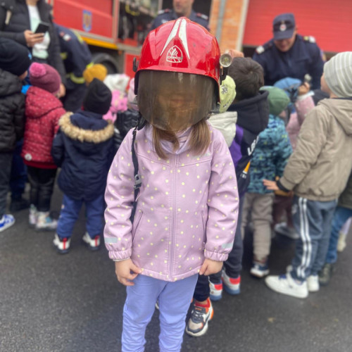 Copiii de la grădiniță au vizitat ISU Galați în cadrul programului Școala Altfel