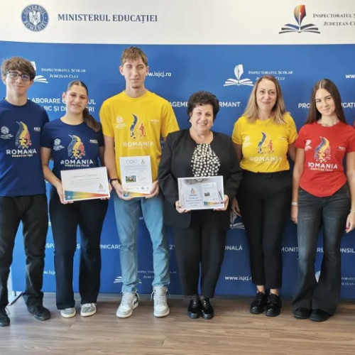 Echipa națională de robotică a României a vizitat Cluj-Napoca înainte de competiția internațională