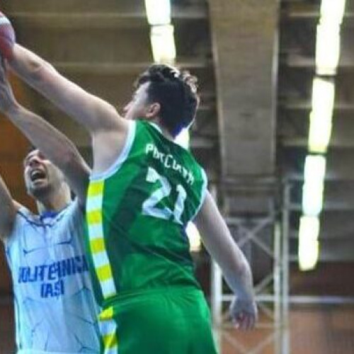 Politehnica Iași caută primul succes în Liga I de baschet la București