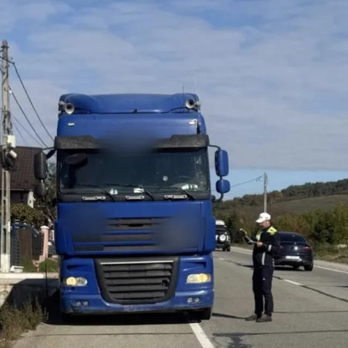 Poliția rutieră din Cluj a aplicat peste 180 de amenzi pentru nerespectarea regulilor de circulație