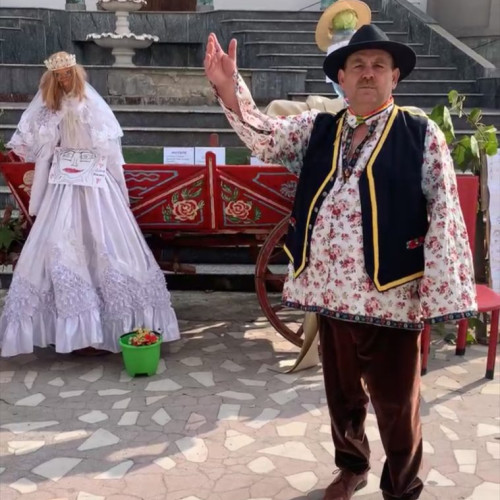 Protest simbolic în Târgu Jiu față de legea împotriva căsătoriilor forțate