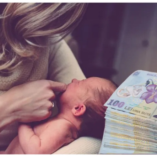 Mai multe mame din Gorj au conturile blocate din cauza unei erori la plata alocațiilor