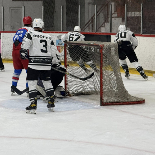 CSM Galați obține victorii în hochei și rugby, dar pierde în baschet