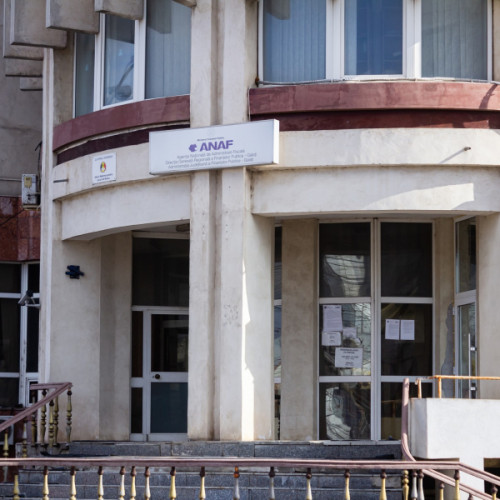 Salariații AJFP Galați, obligați să doneze pentru plata salariilor femeilor de serviciu