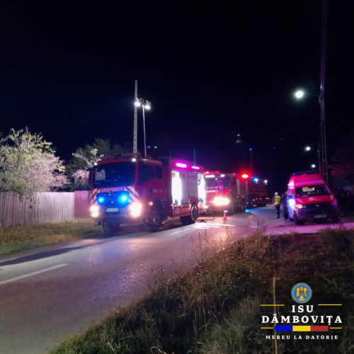Incendiu puternic la o casă din Tărtășești, intervenție rapidă a pompierilor