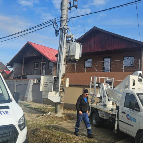 Cojasca modernizează rețeaua de energie electrică în zona spre Ghimpați