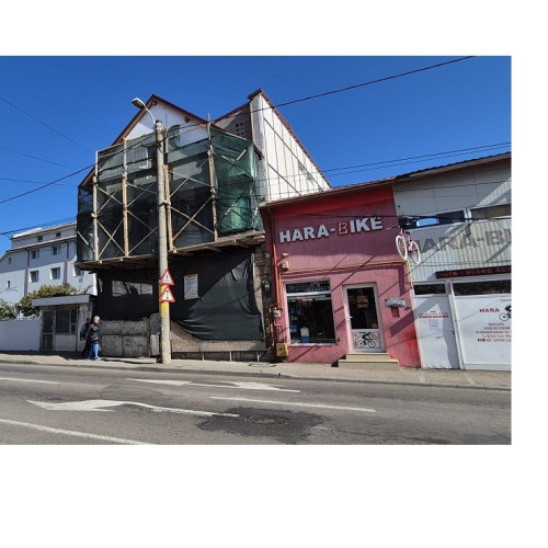 Reluarea lucrărilor la investiția imobiliară a unui inspector vamal din Constanța