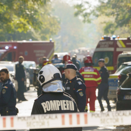 Blocul afectat de explozia din Rahova rămâne în pericol de prăbușire