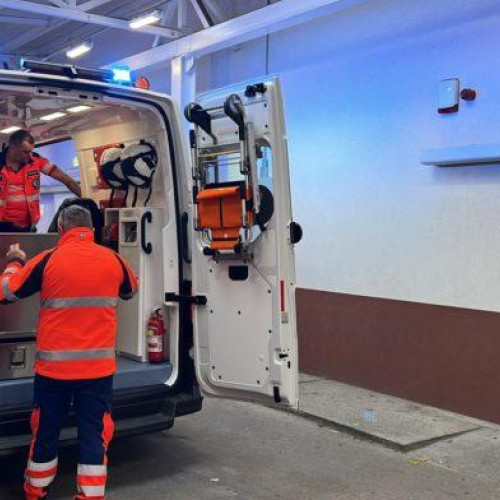 Bărbat rănit grav cu drujba în curtea casei la Dorohoi