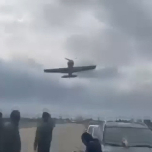 Aeronava școală a aterizat forțat la baza aeriană Boboc după defectarea trenului de aterizare