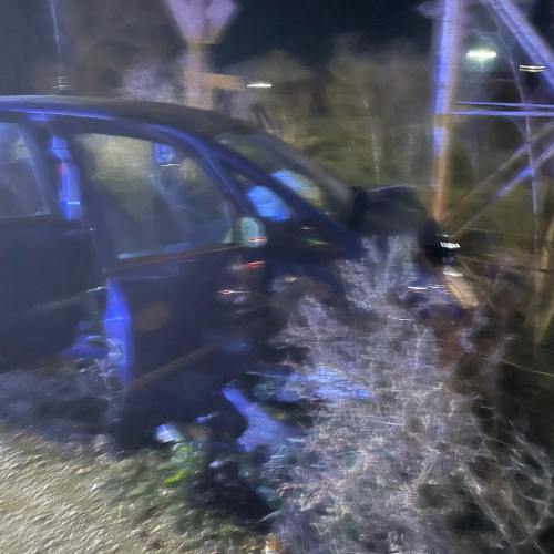 Doi adolescenți răniți după un accident la Săbăoani, Neamț