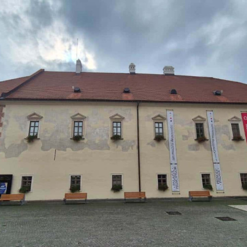 Centrul Cultural Palatul Principilor lansează cartea „Principii Transilvaniei” în limba română